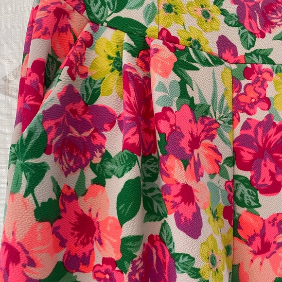 Gorgeous floral neon jumper with pockets size 6 - Picture 3 of 4